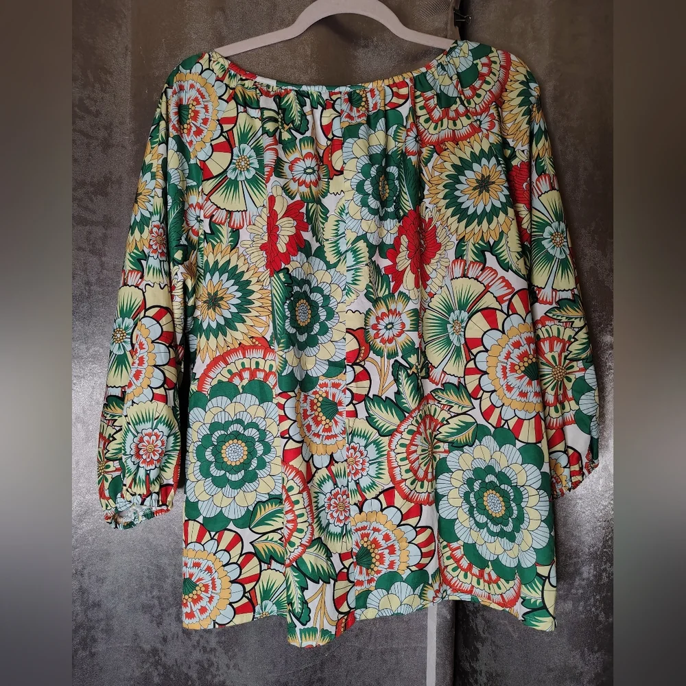 Floral Print Women's Top - Picture 4 of 4